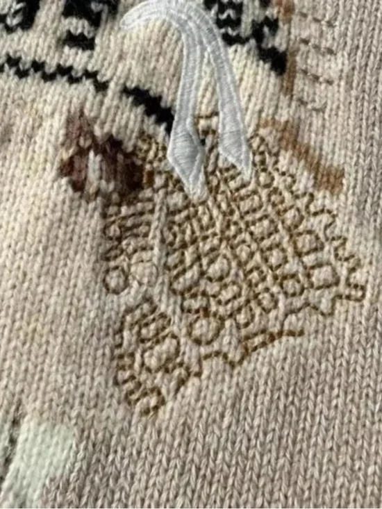 Beige Graphic Knit Sweater with Dog Motif - Picture 4 of 8